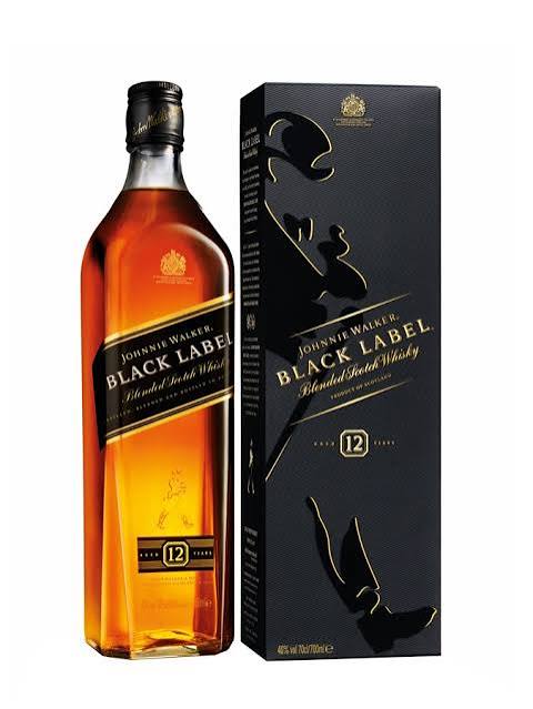 Whisky Johnnie Walker Black  + Coca-Cola 1,5L